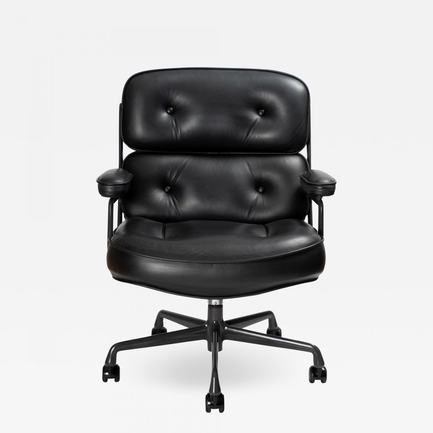 Charles Ray Eames Time Life Executive Chair in Leather by