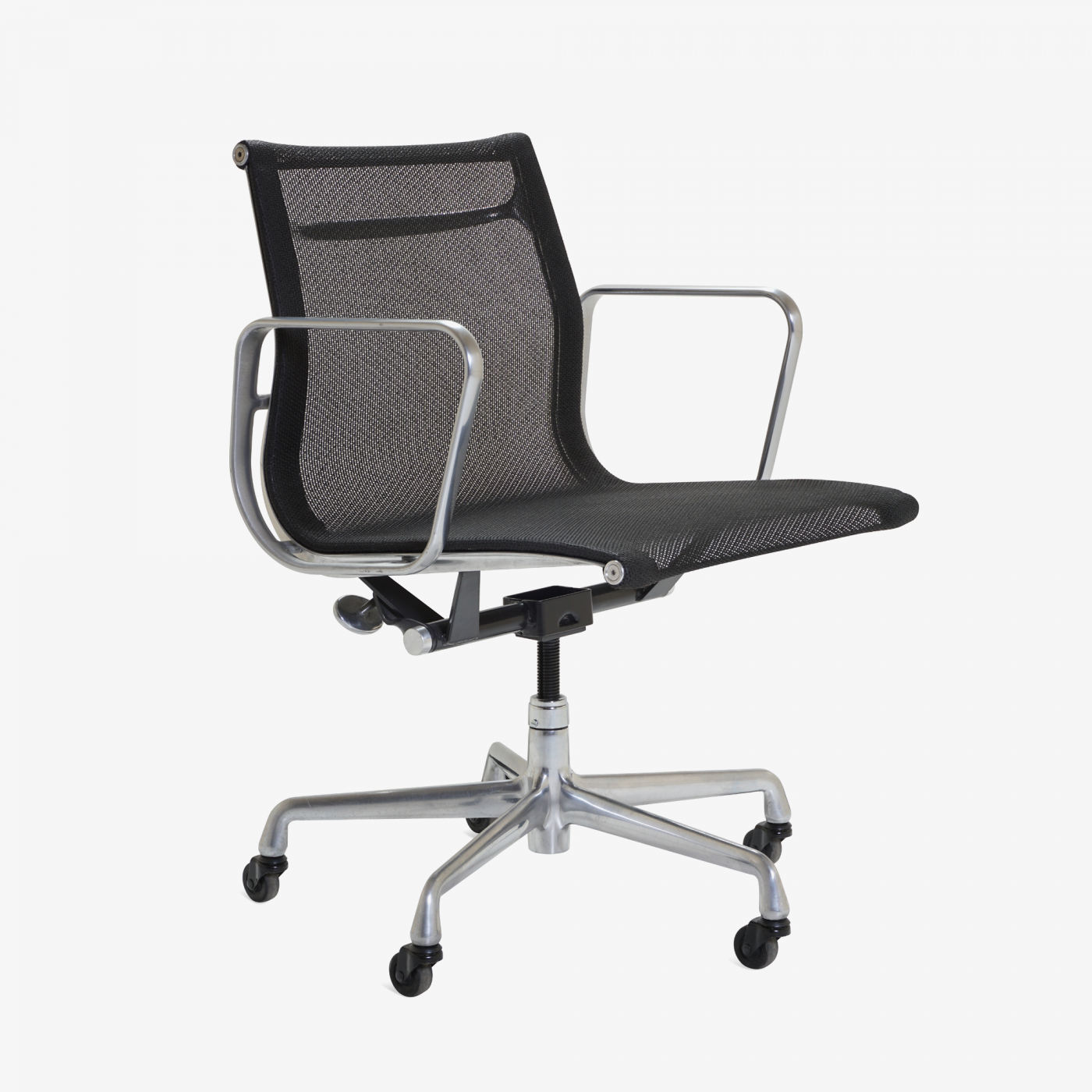 Charles & Ray Eames Aluminum Group Management Chair by Charles & Ray