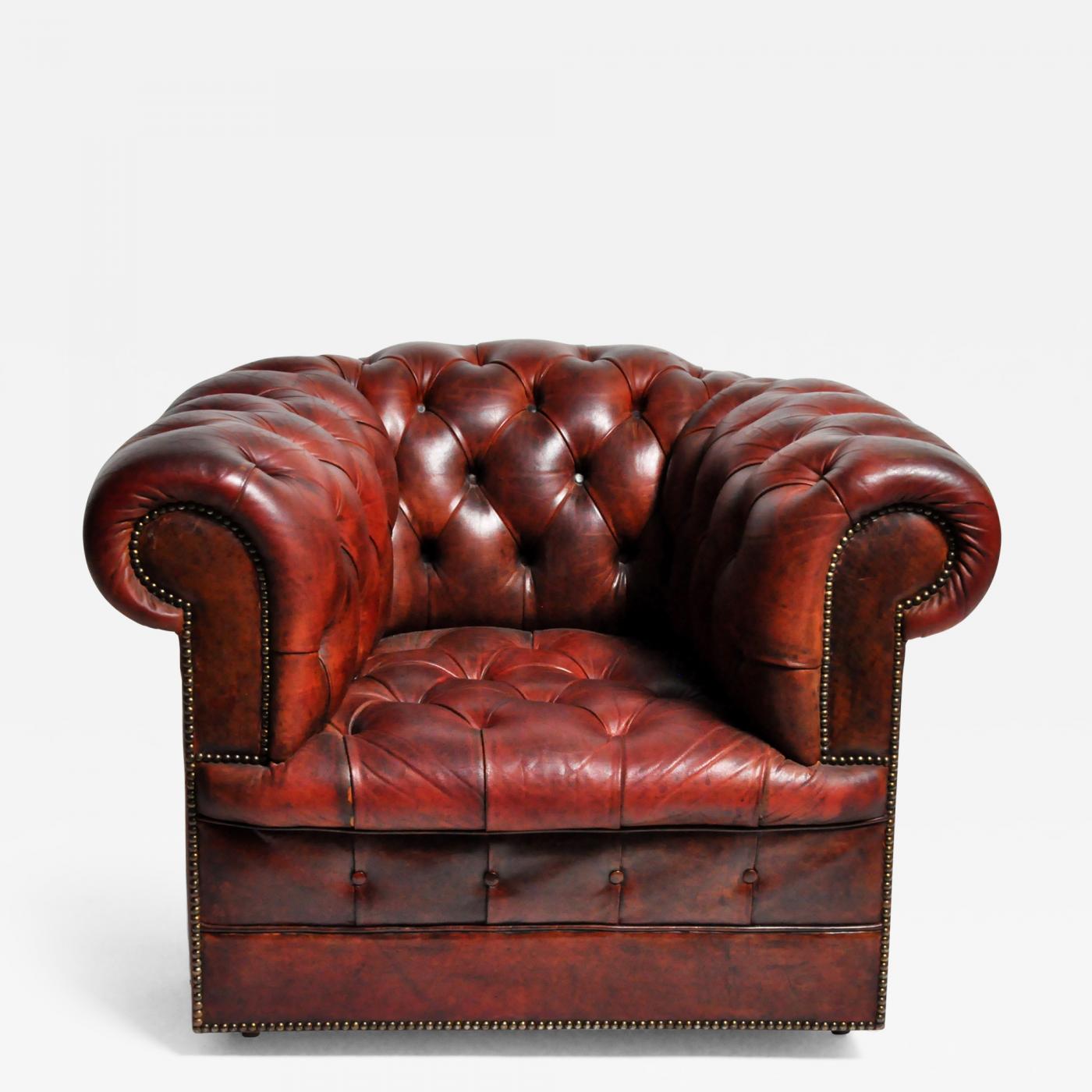 chesterfield chair on casters