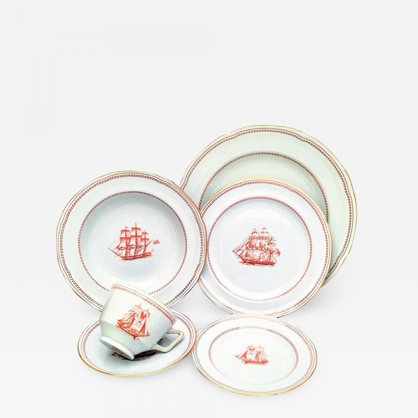 Spode, Dining