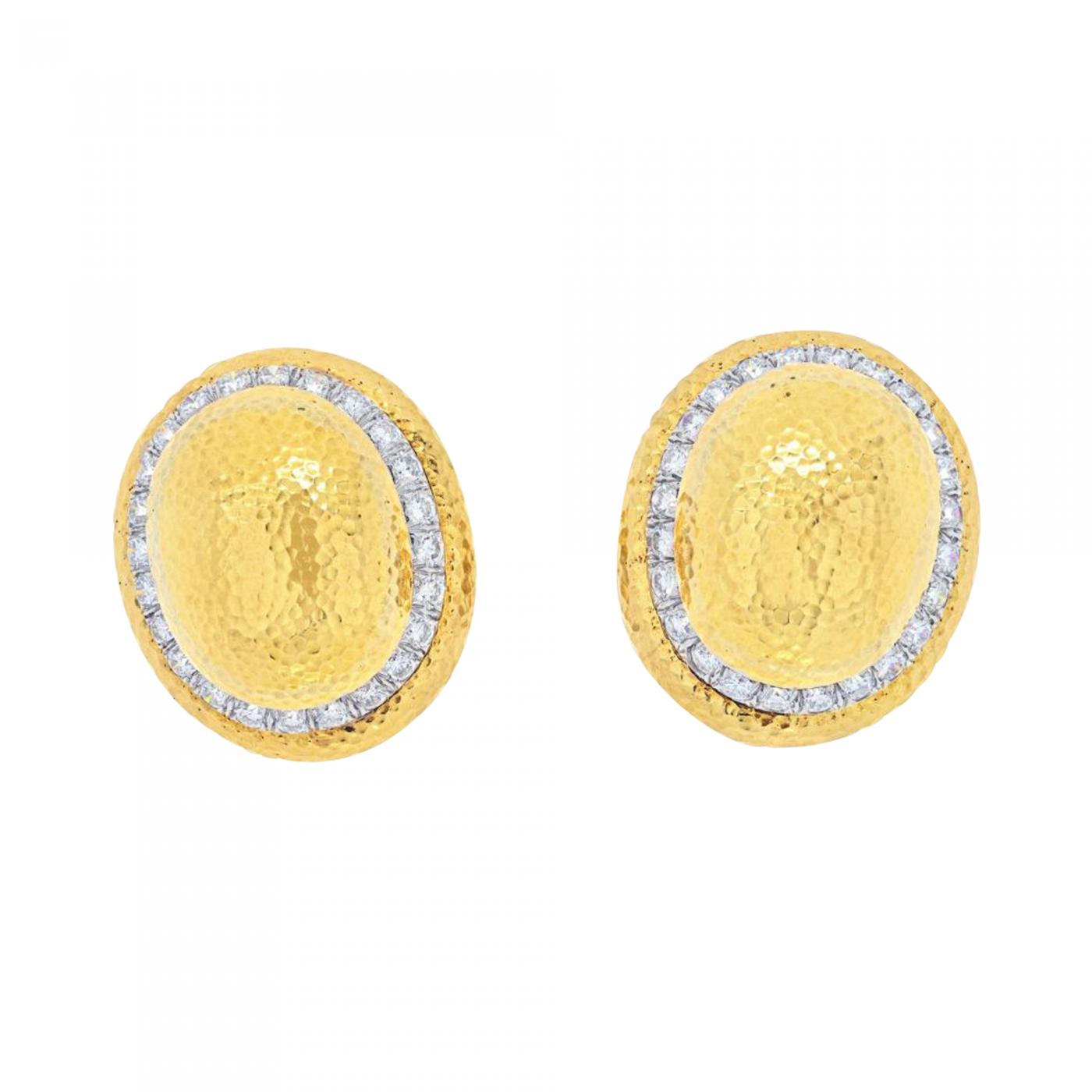 https://cdn.incollect.com/sites/default/files/zoom/David-Webb-DAVID-WEBB-18K-YELLOW-GOLD-LARGE-DOME-OVAL-BUTTON-SIGNATURE-HAMMERED-EARRINGS-530478-2424650.jpg