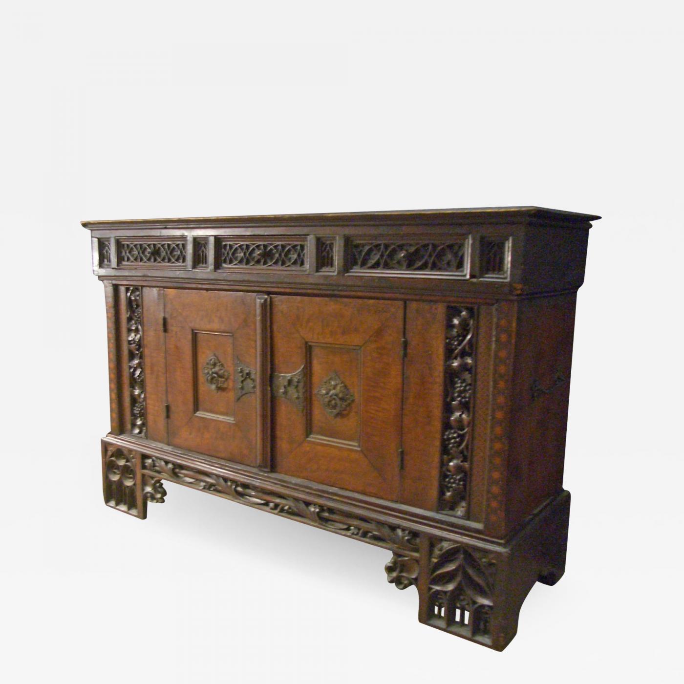 Early 16. Готика 13 век мебель. Sideboard Cabinet.