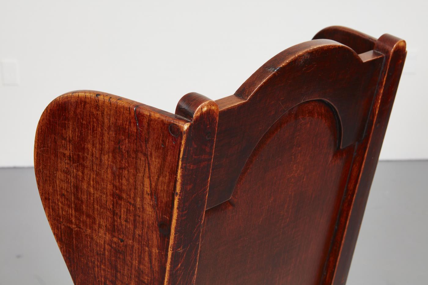 Early 19th c. Welsh Oak Lambing Chair