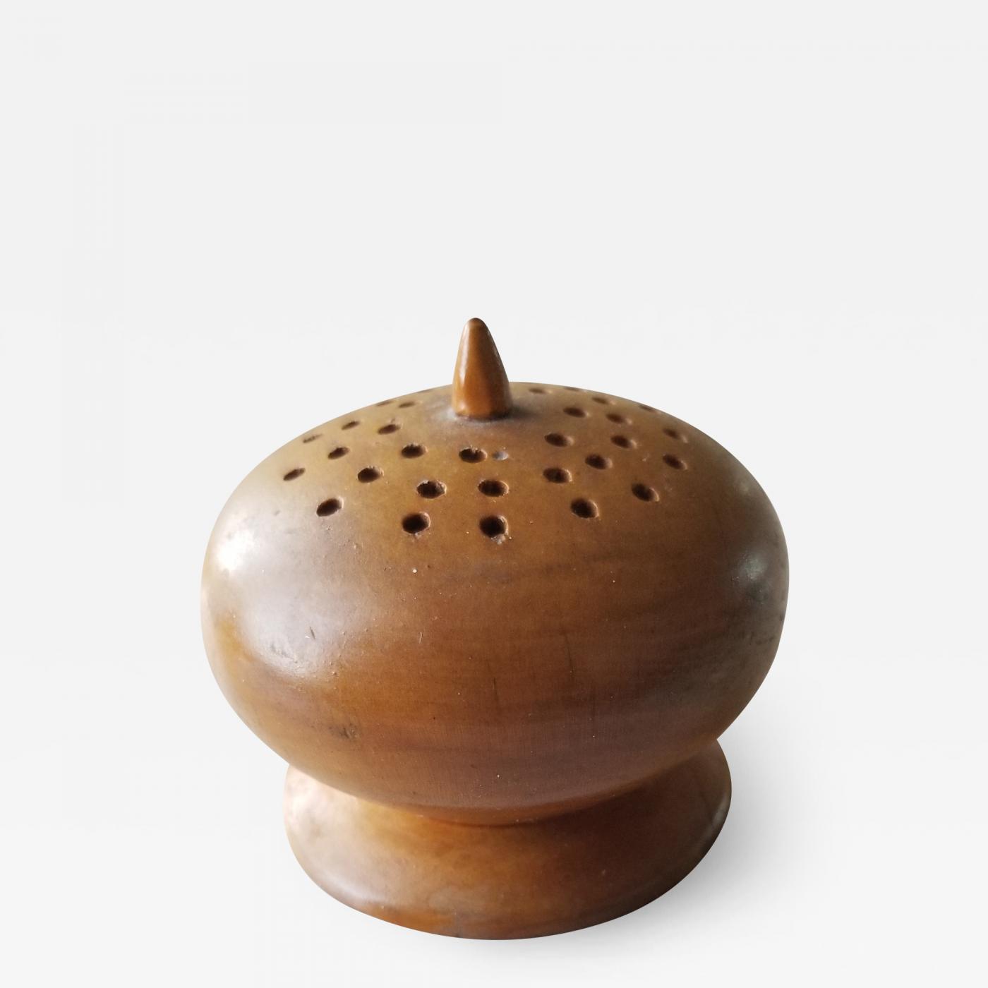 https://cdn.incollect.com/sites/default/files/zoom/Ernst-Henriksen-Hors-d-Oeuvre-Appetizer-Wood-Toothpick-Holder-Atomic-Modern-1950s-Sputnik-471907-2063883.jpg