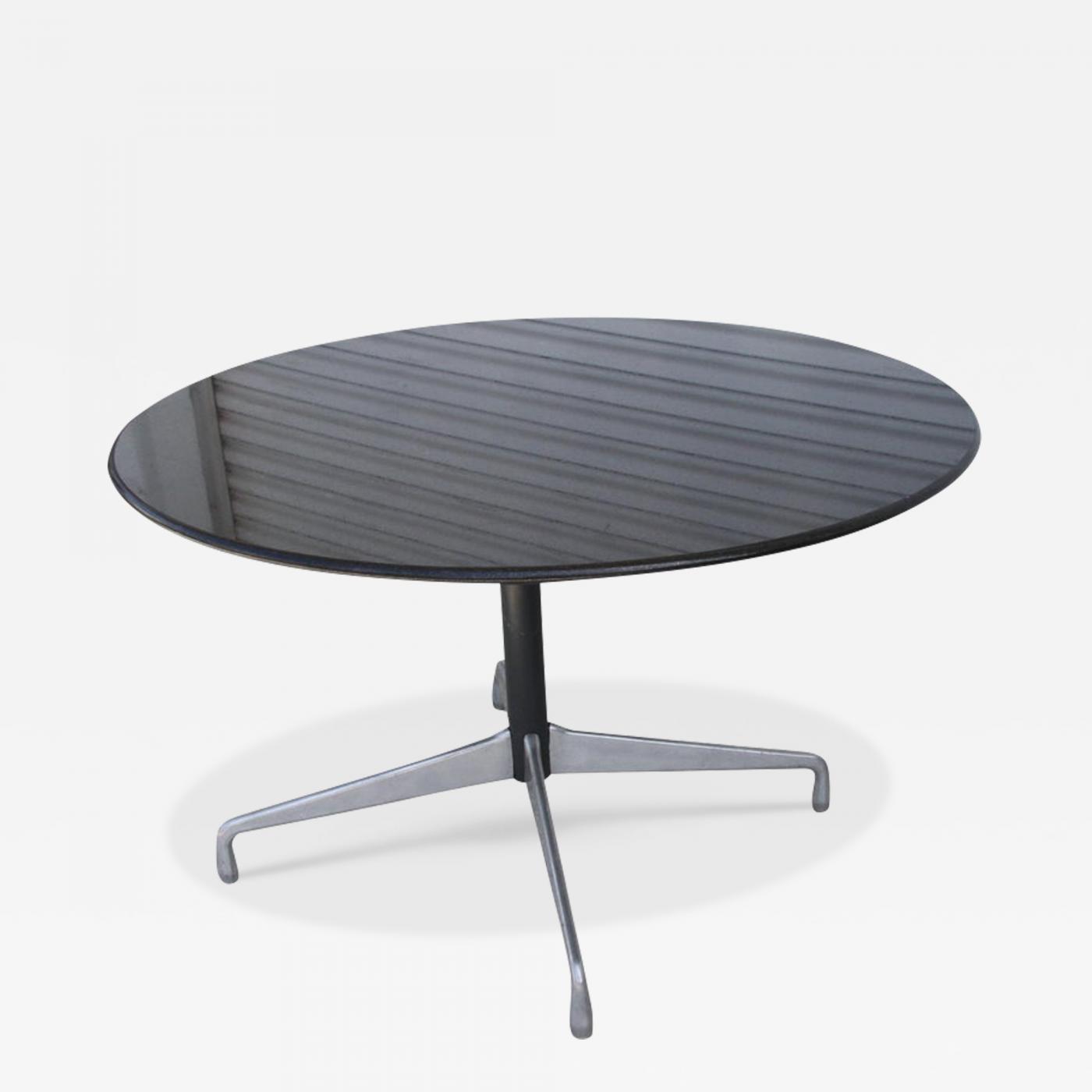 Eames aluminum group discount table