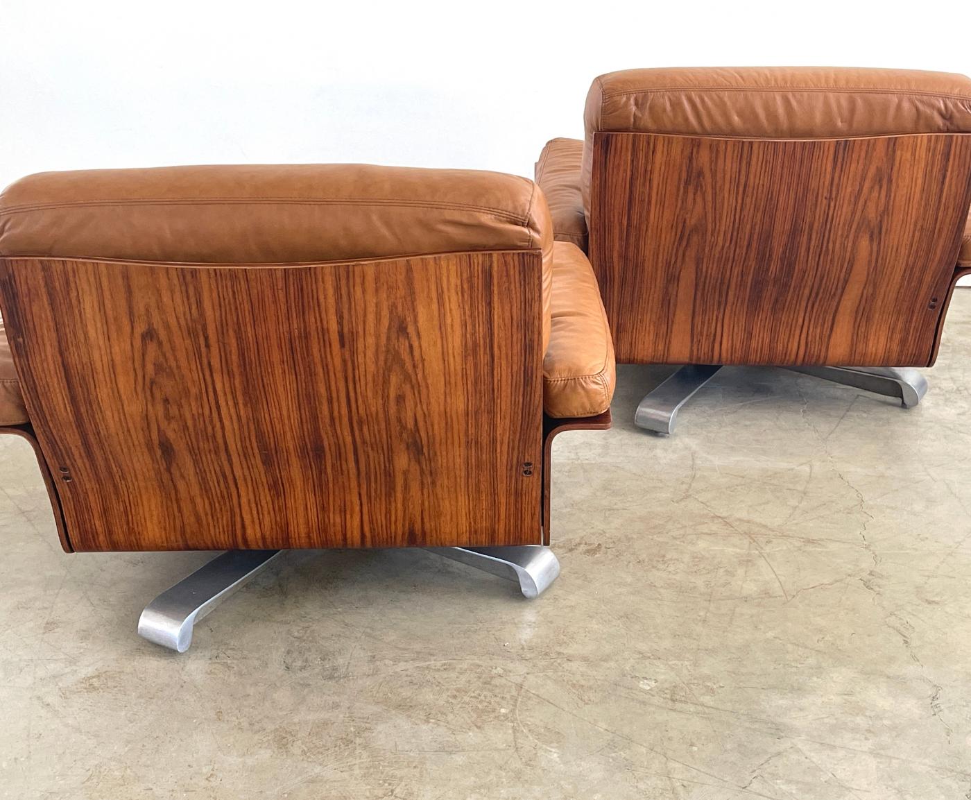 ITALIAN ROSEWOOD & LEATHER SWIVEL CHAIRS