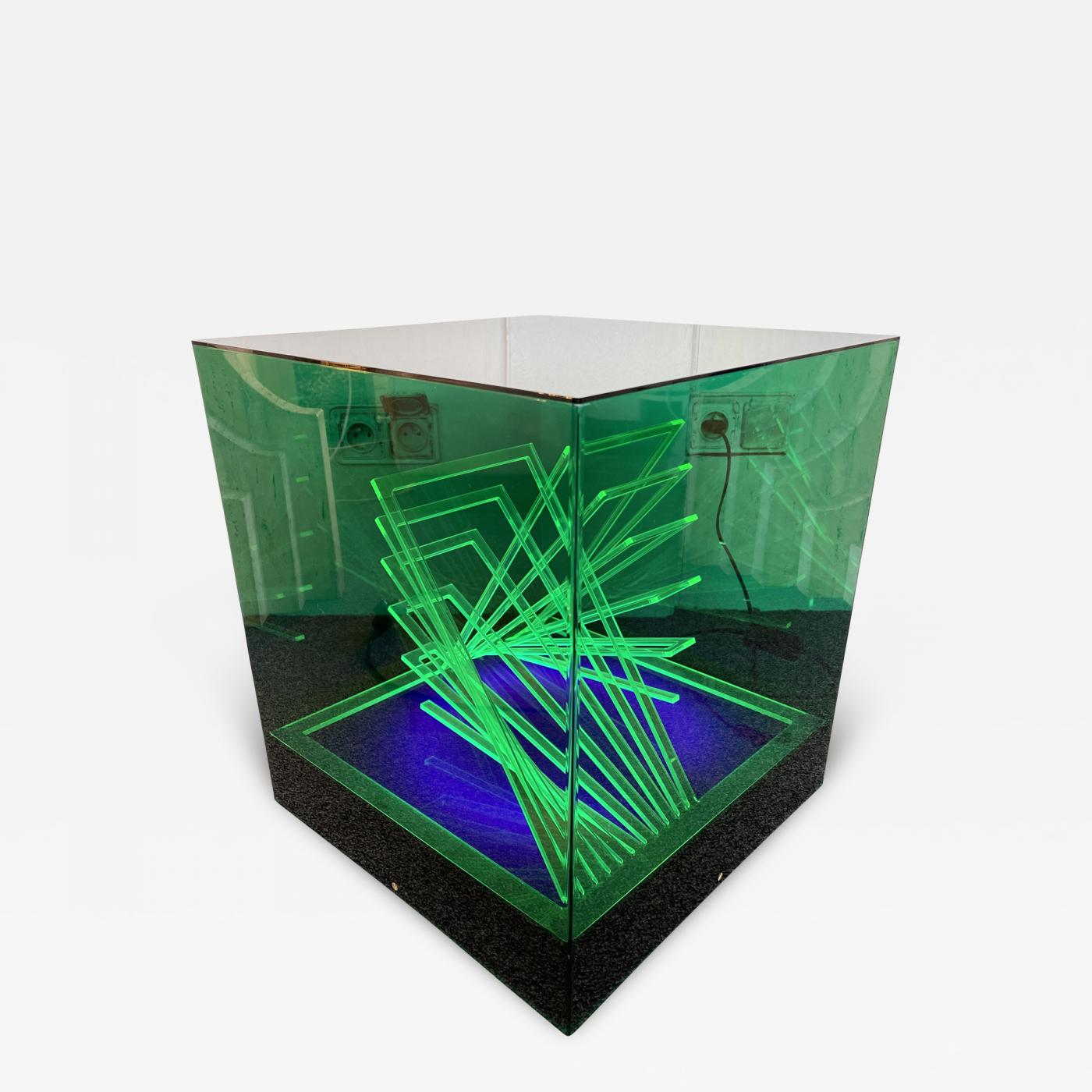 Lamp Sculpture Cinetic Cubo Di Teo Plexiglass by James Riviere, Italy,  1970s