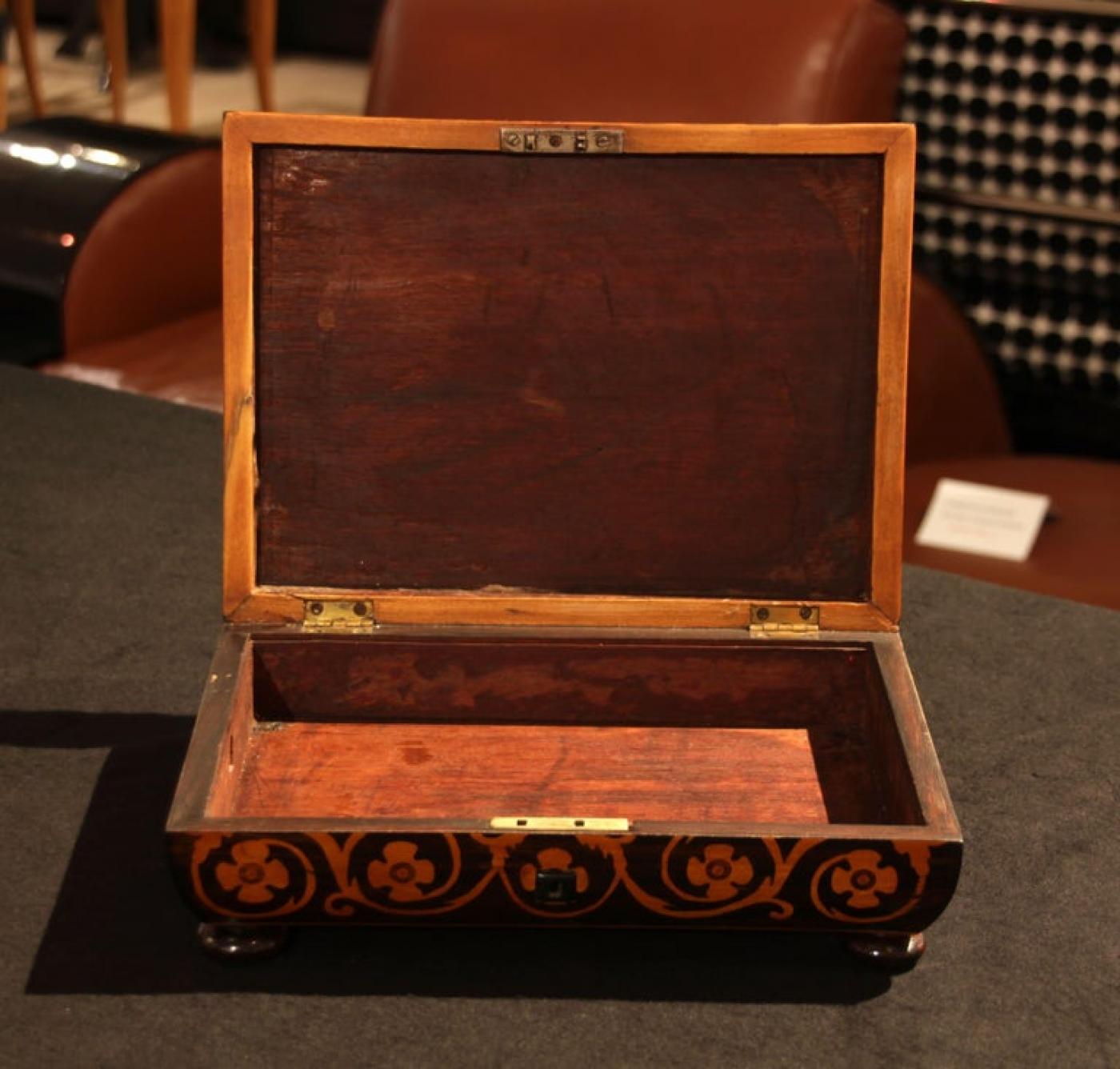 Jewelry Casket Box, Rosewood/Maple with Floral Inlays, Vienna, circa 1860