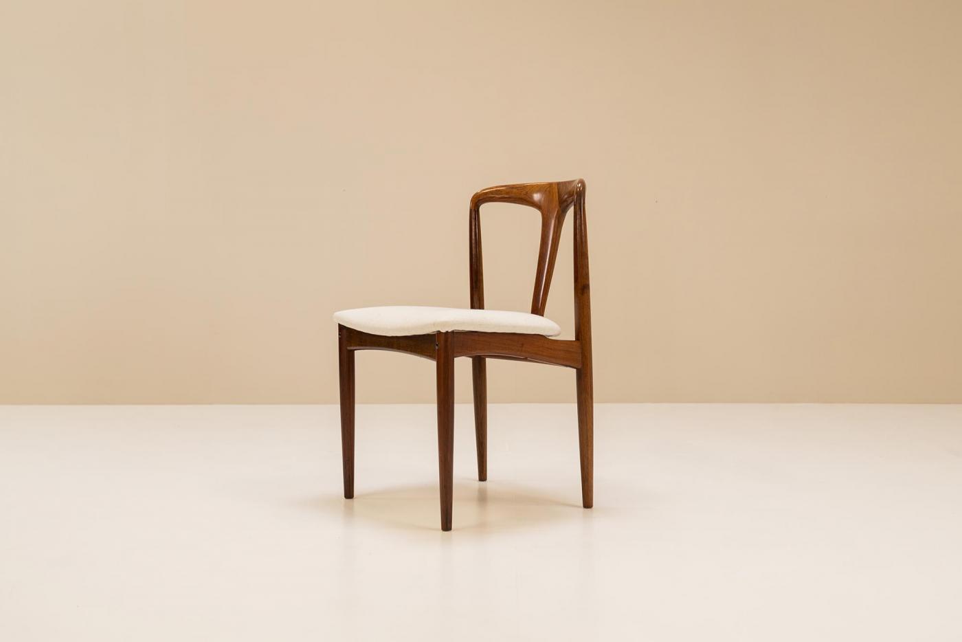 Johannes Andersen - Set of Six Juliane Chairs in Rosewood by Johannes ...