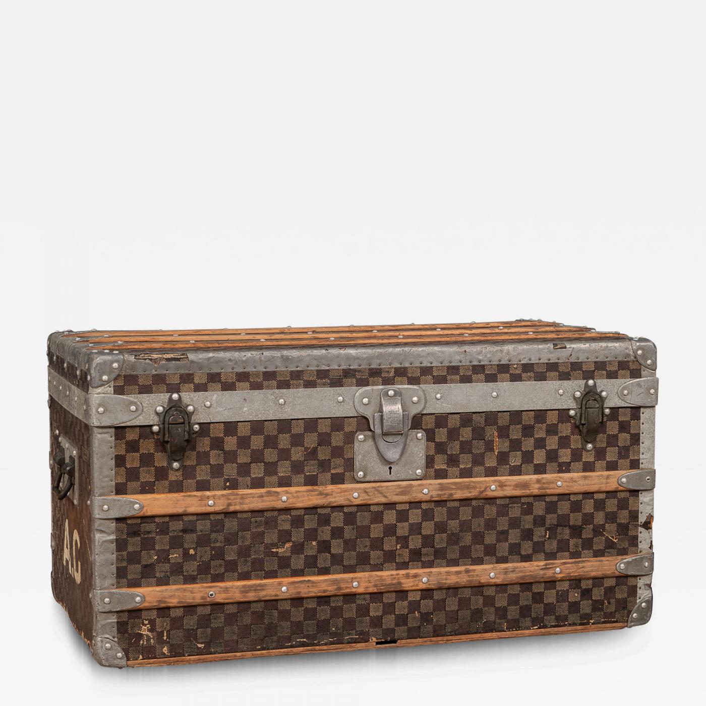 Louis Vuitton mail trunk, 1930 Louis Vuitton mail trunk, old trunk louis  vuitton