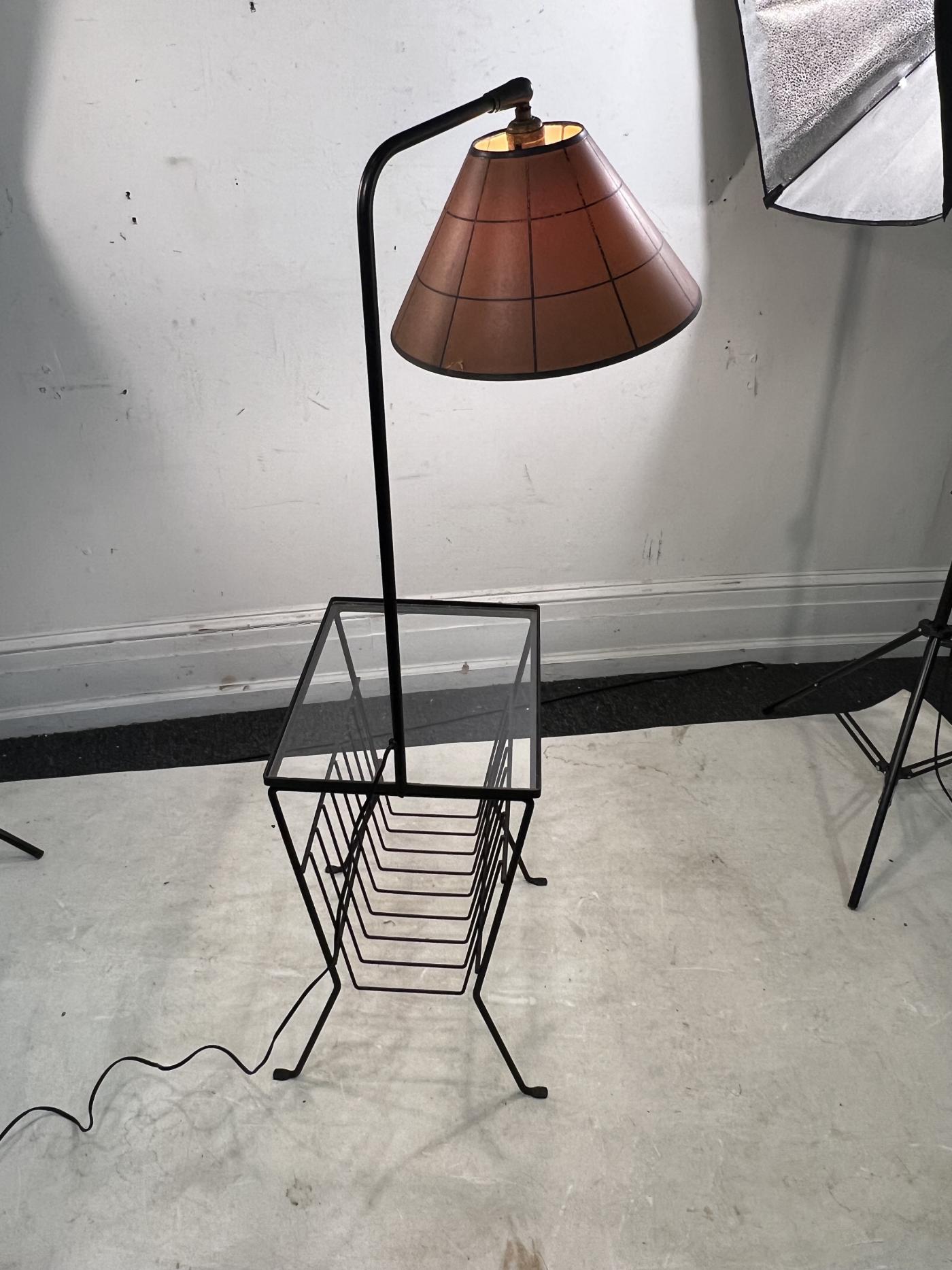 MID CENTURY BLACK IRON MODERNIST MAGAZINE RACK TABLE FLOOR LAMP