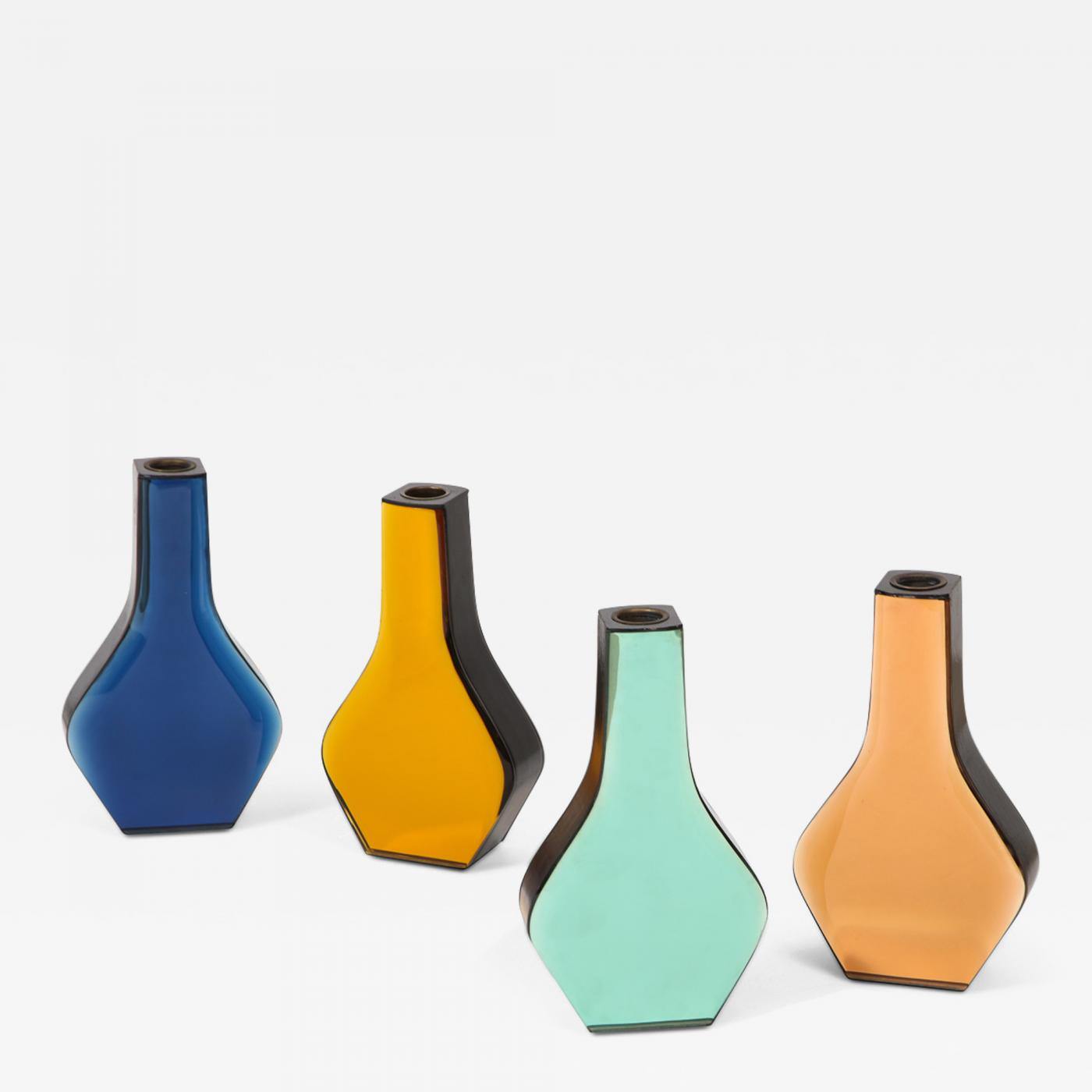 https://cdn.incollect.com/sites/default/files/zoom/Max-Ingrand-Rare-Colored-Glass-Vases-Model-No-2122-by-Max-Ingrand-for-Fontana-Arte-502992-2507002.jpg