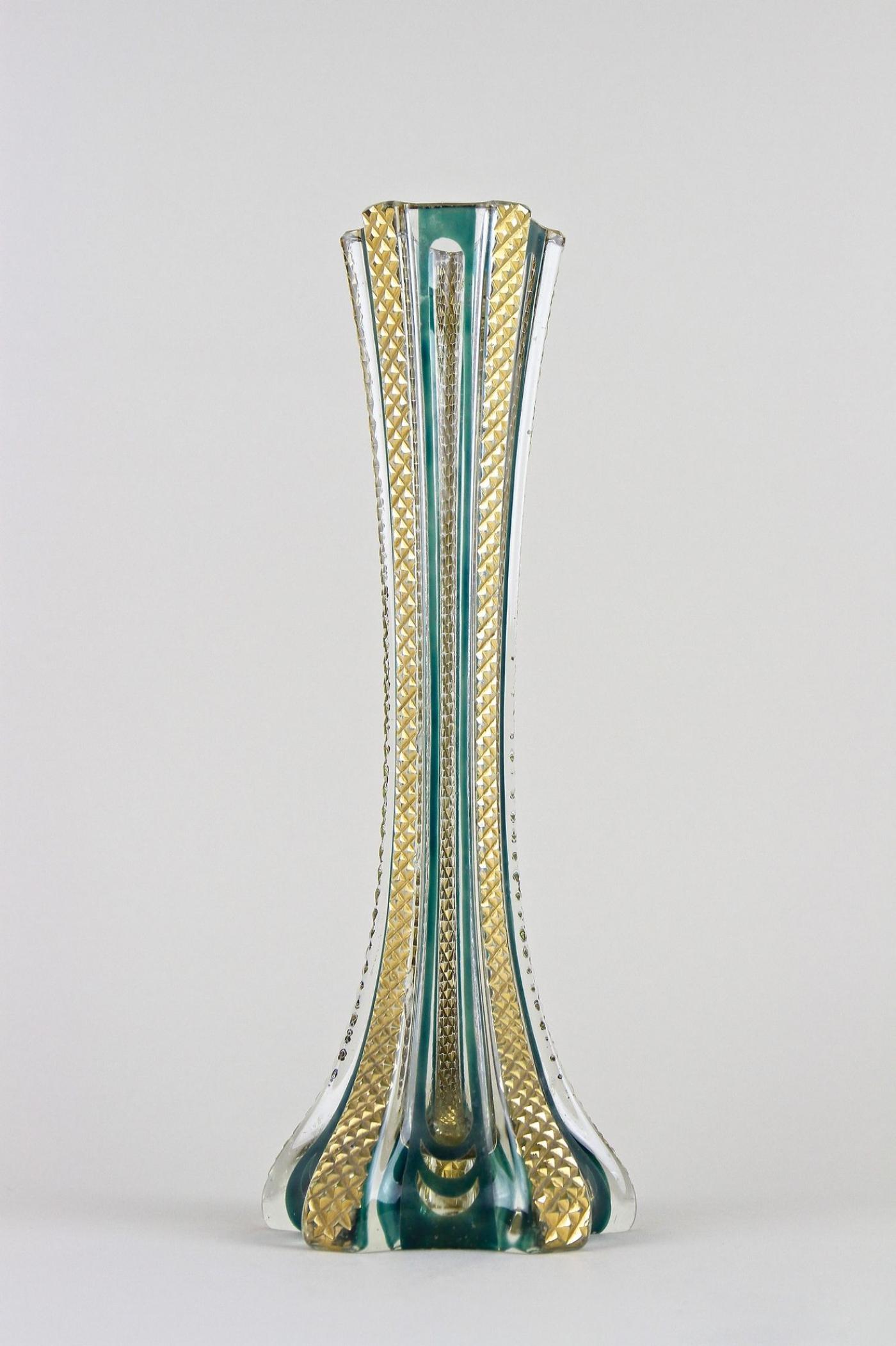 Murano Glass Vase With Gold Accents Early 20th Century Italy Ca 1930 0011