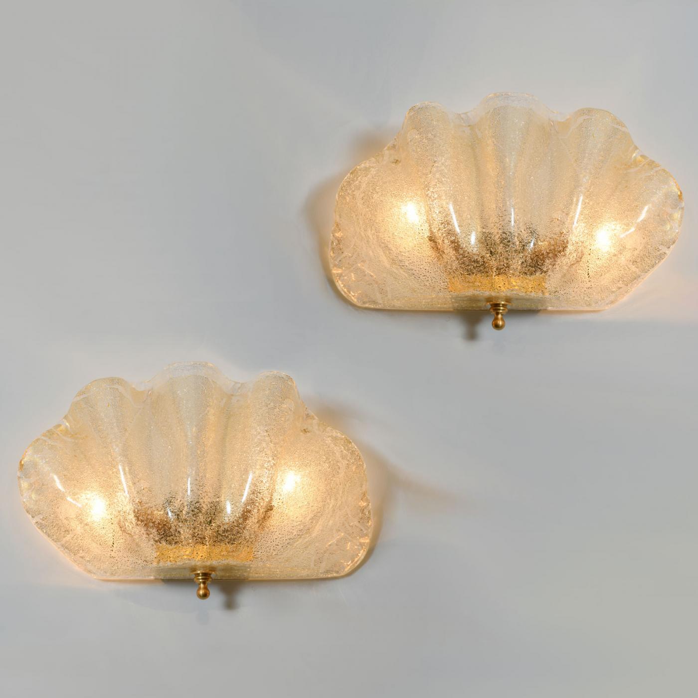 Murano glass 'clam shell' wall light