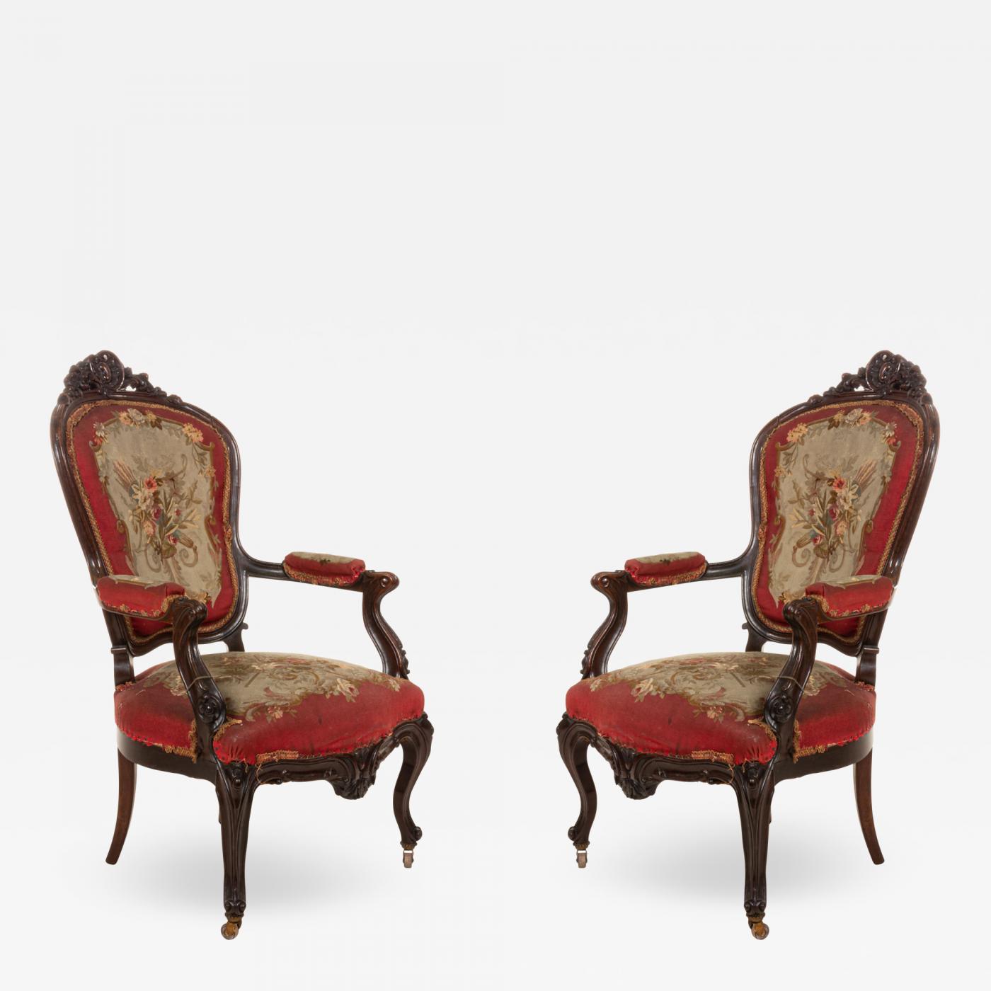 Pair of arm online chairs