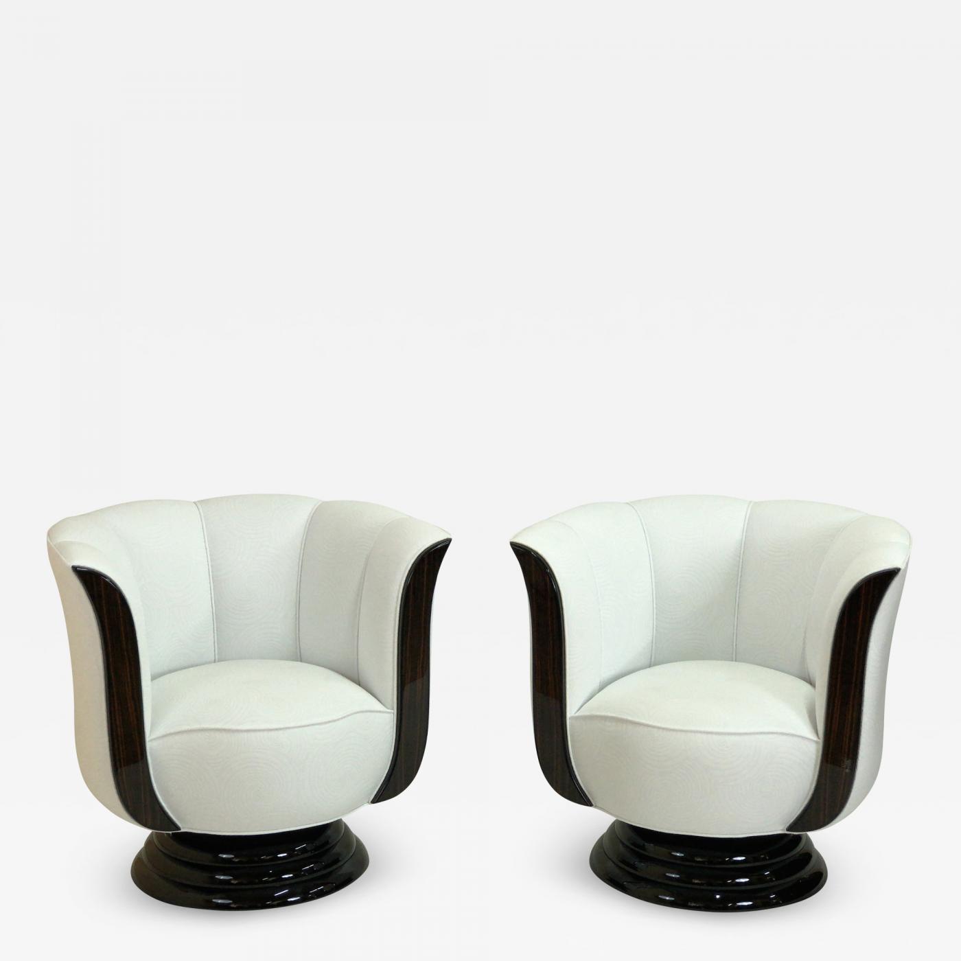 pair of club chairs for sale