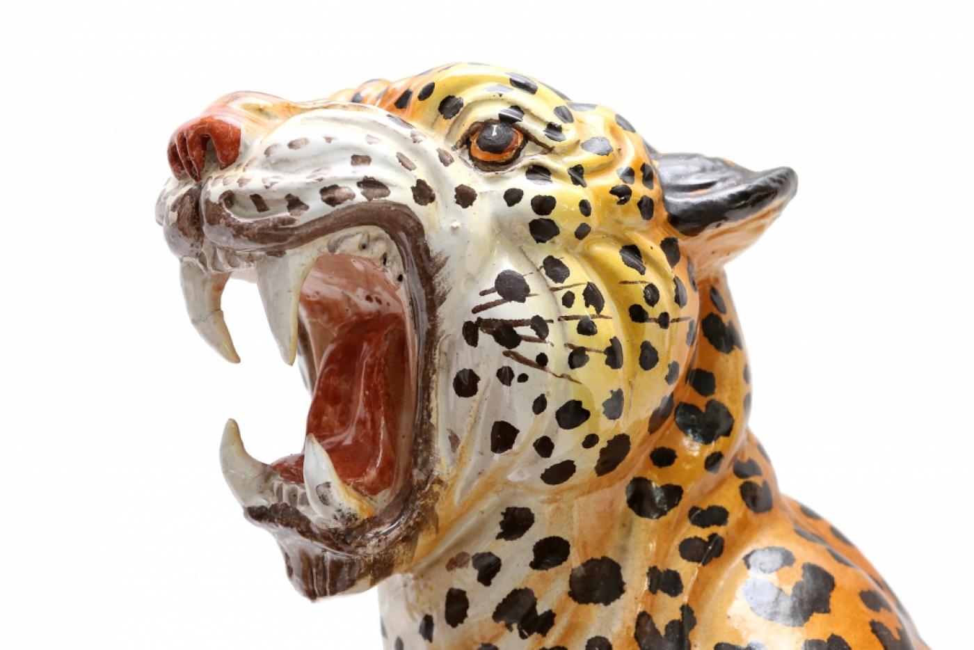 large sitting leopard ornament