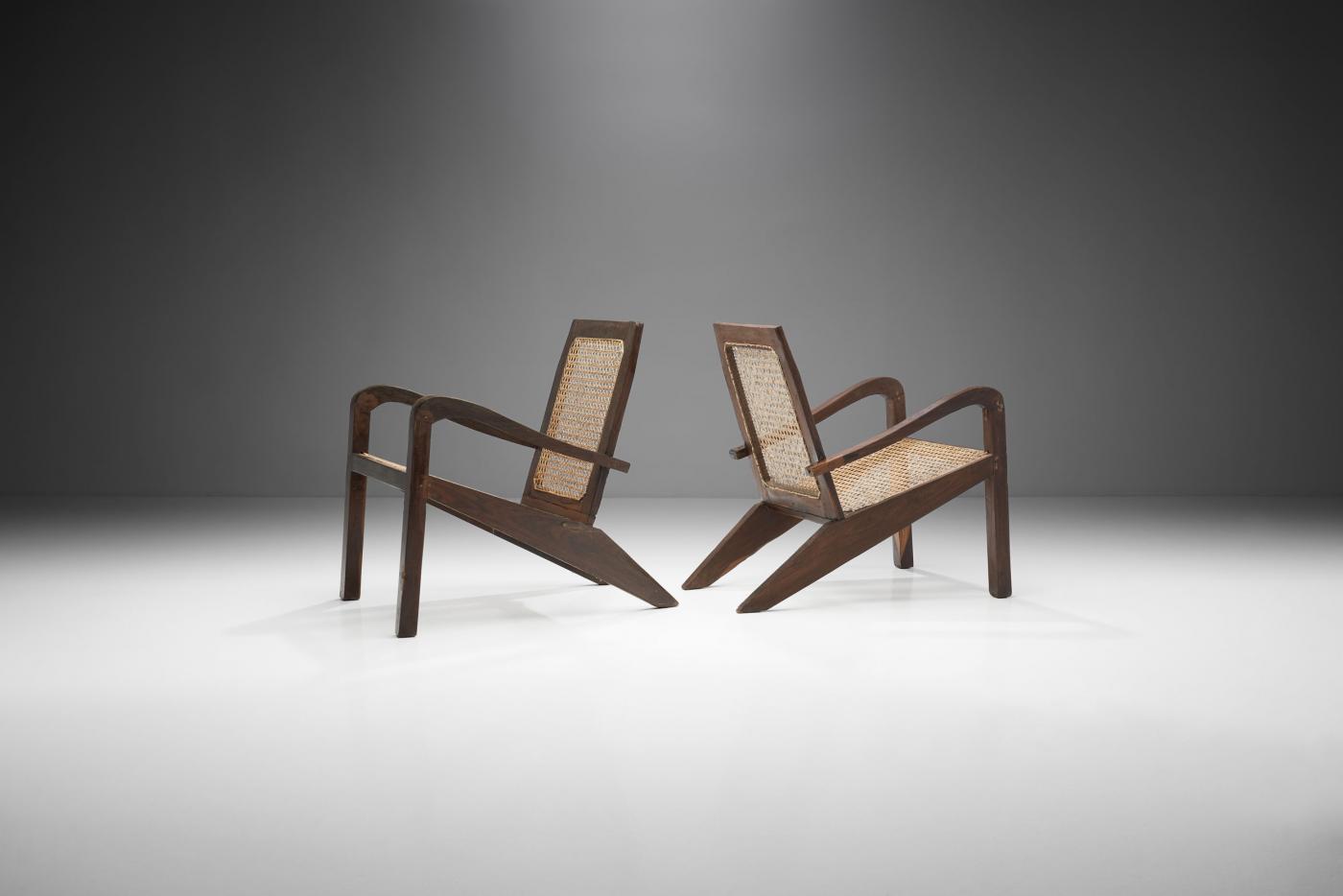 Pair of Sri Lankan Lounge Chairs, Sri Lanka Late 20th Century