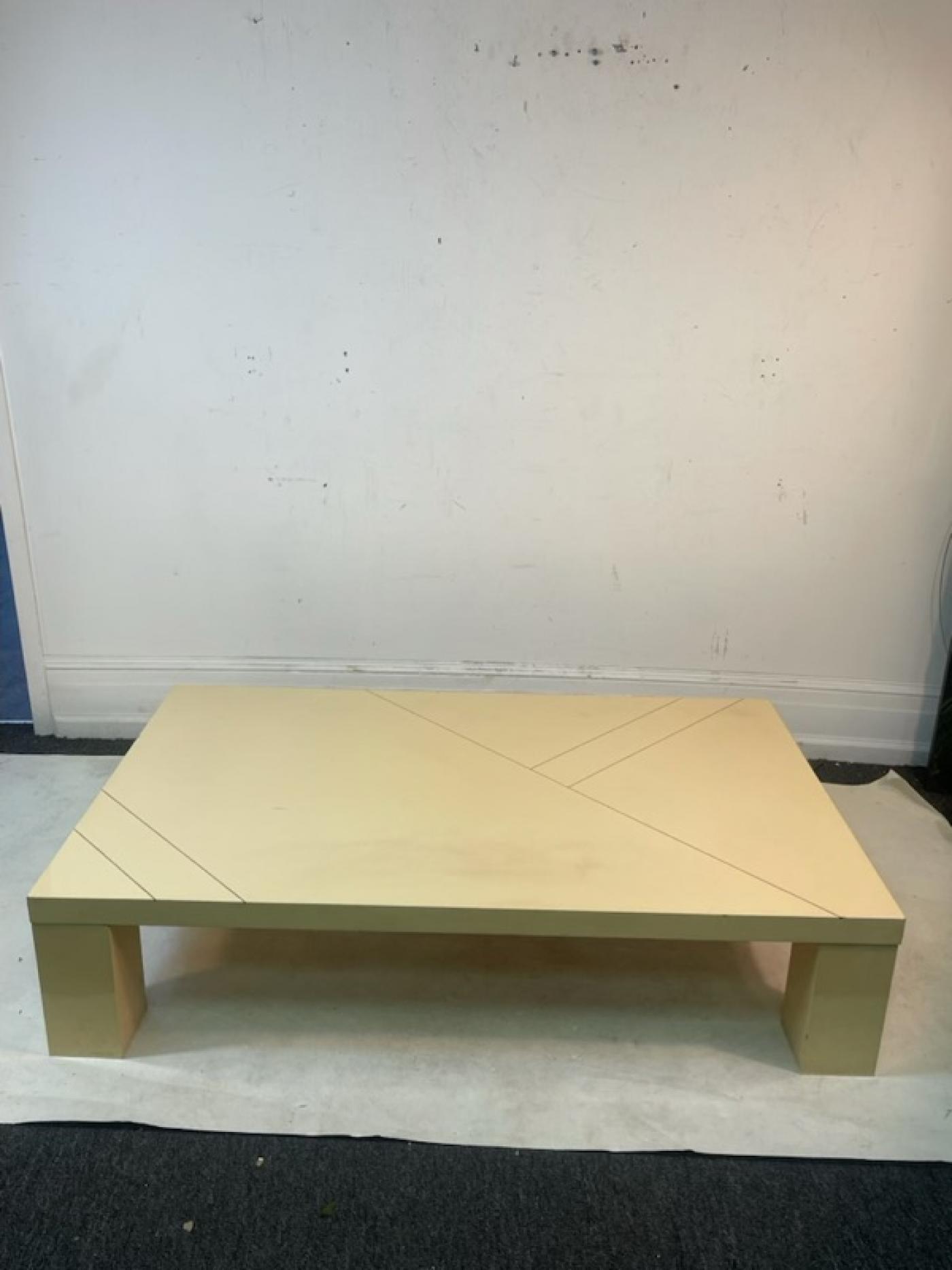 Paolo Gucci - MODERN CREAM LACQUER AND BRASS INLAY COFFEE TABLE BY ...