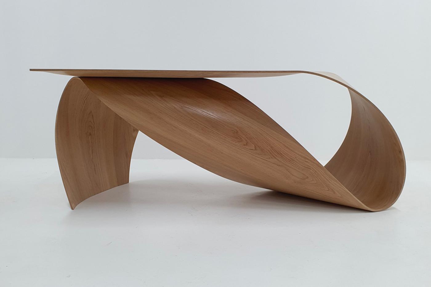 Pierre Renart - Wave Desk in oak