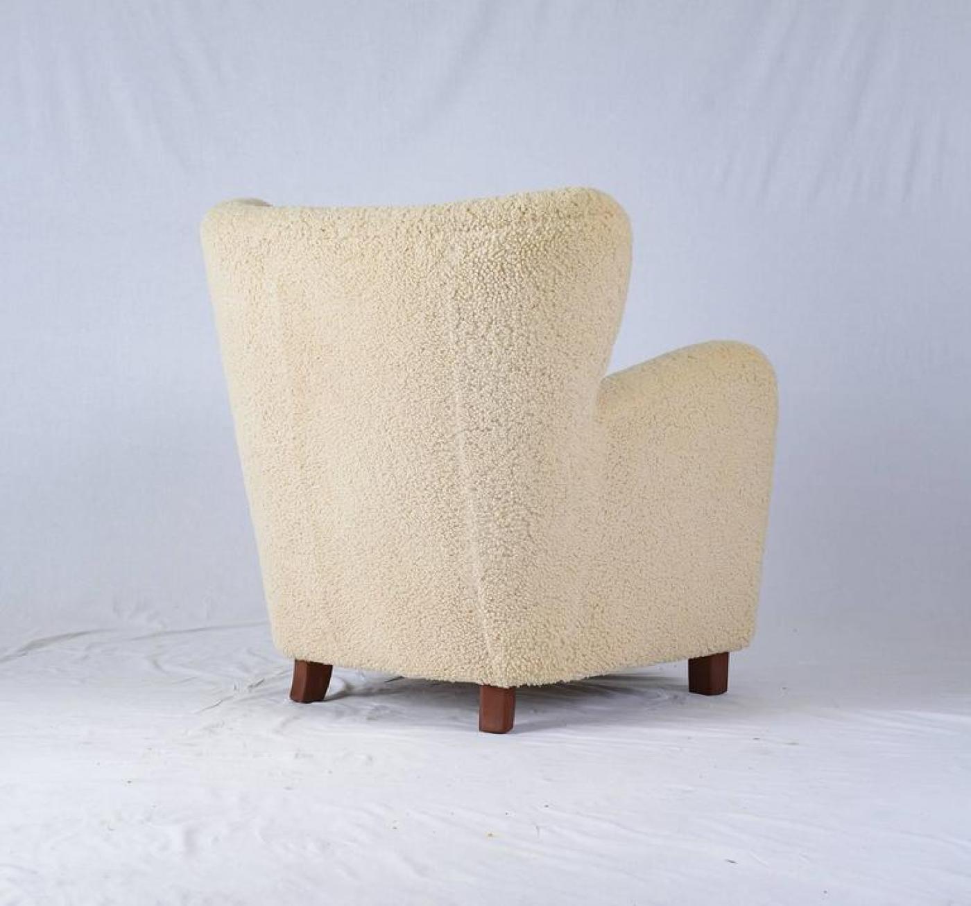 Scandinavian Sheepskin Lounge Chair
