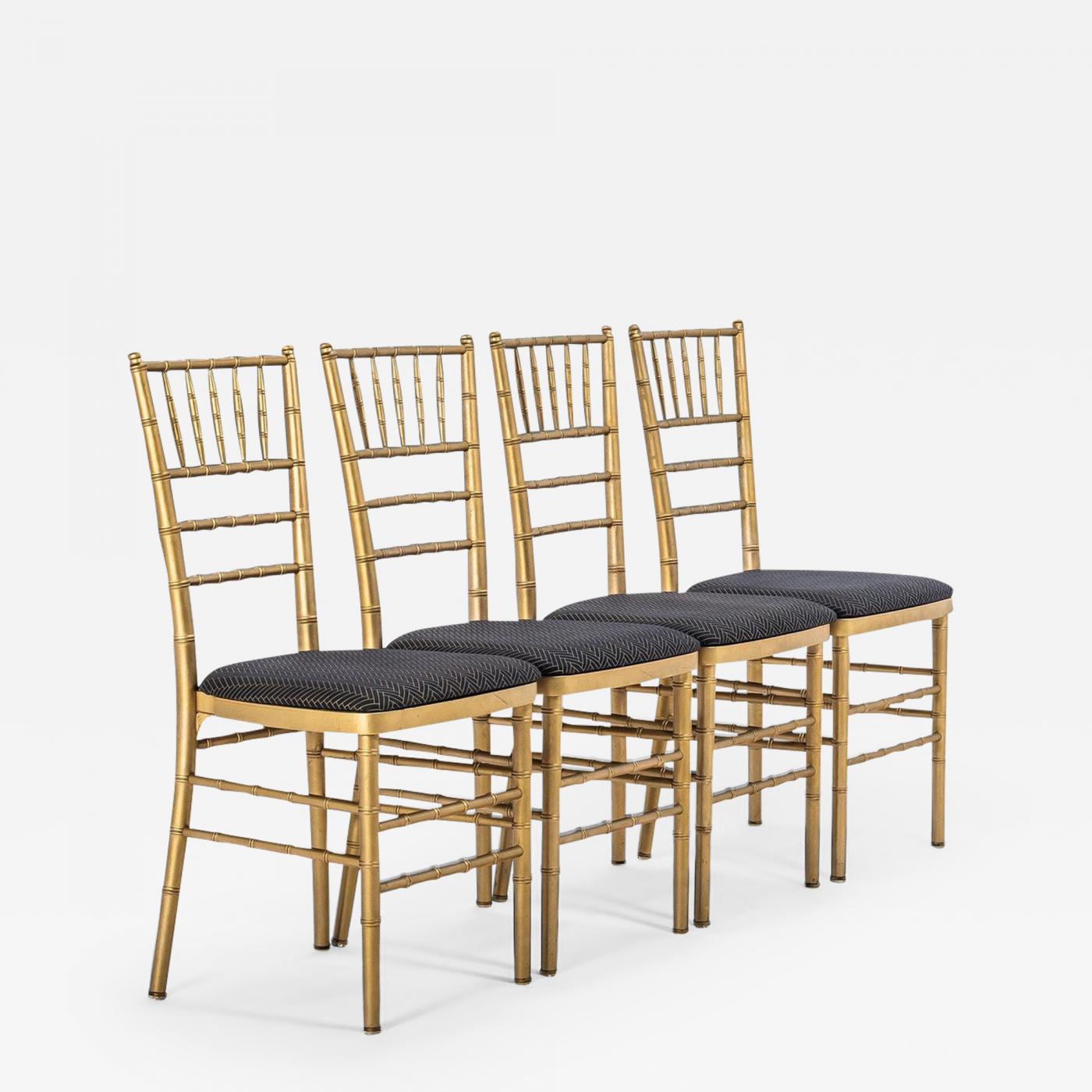 Set of Eight (8) Bespoke CH24 Wishbone Dining Chairs in Oak and Leathe