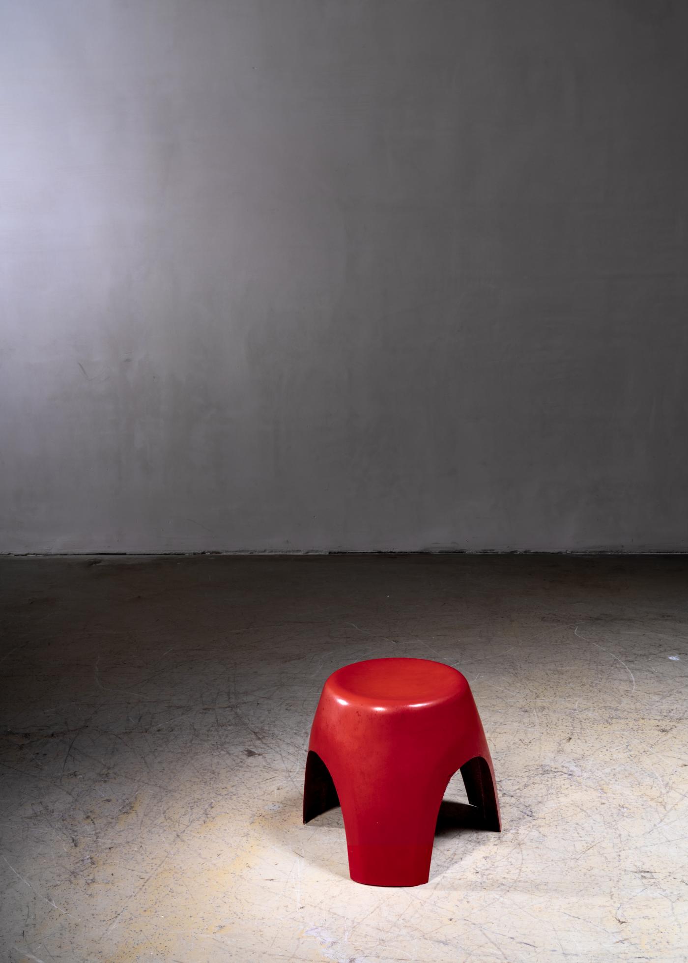 Sori Yanagi - Sori Yanagi rare early red elephant stool for Kotobuki, Japan