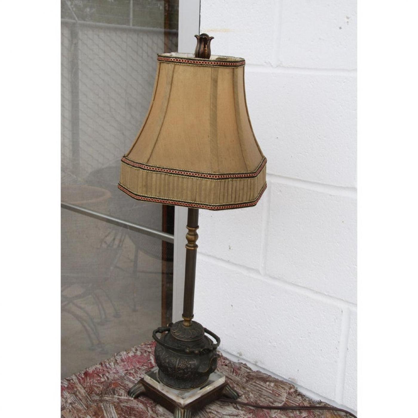Vintage Brass Teapot Lamp by Quoizel
